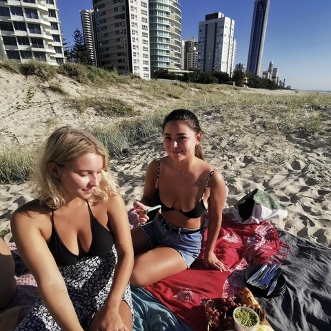 u31614749 header picture leakfans.com