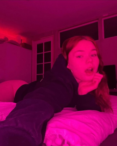 u343854361 header picture leakfans.com