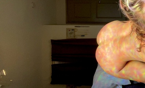 u42069btch header picture leakfans.com