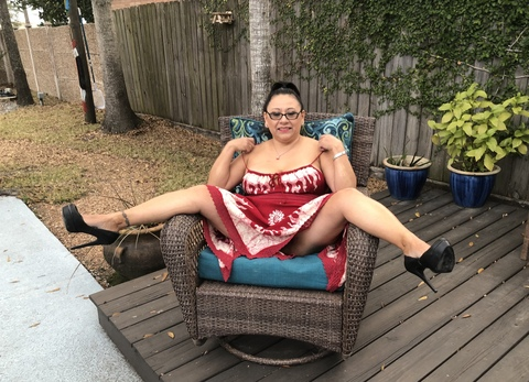 u56170952 header picture leakfans.com