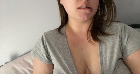 u71761809 header picture leakfans.com