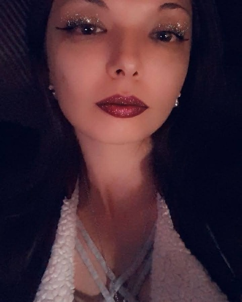 u81549452 header picture leakfans.com