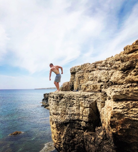 u81855682 header picture leakfans.com