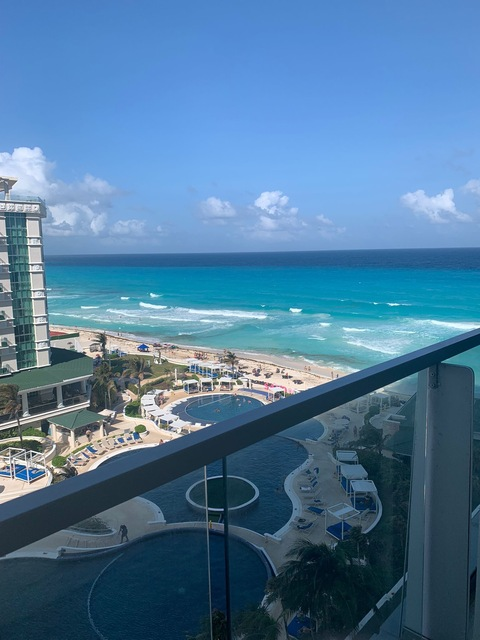 u96512004 header picture leakfans.com