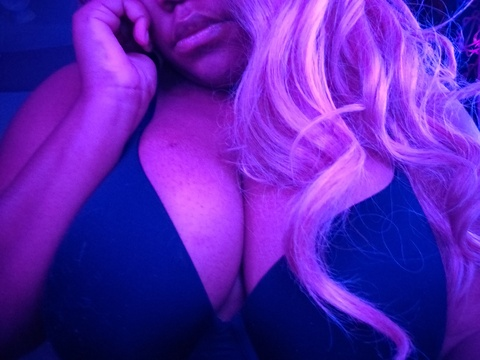 uhlemmegetthatbread header picture leakfans.com