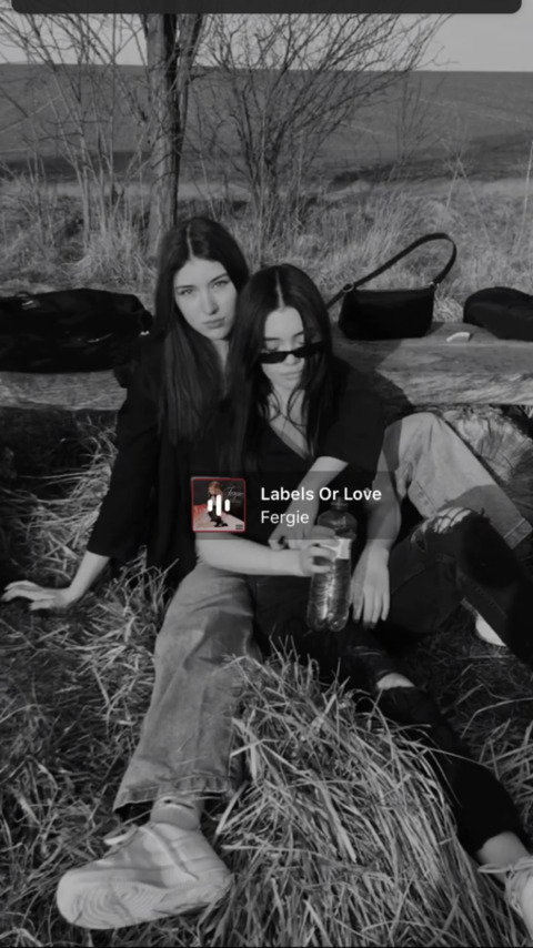 uka_kurvu header picture leakfans.com