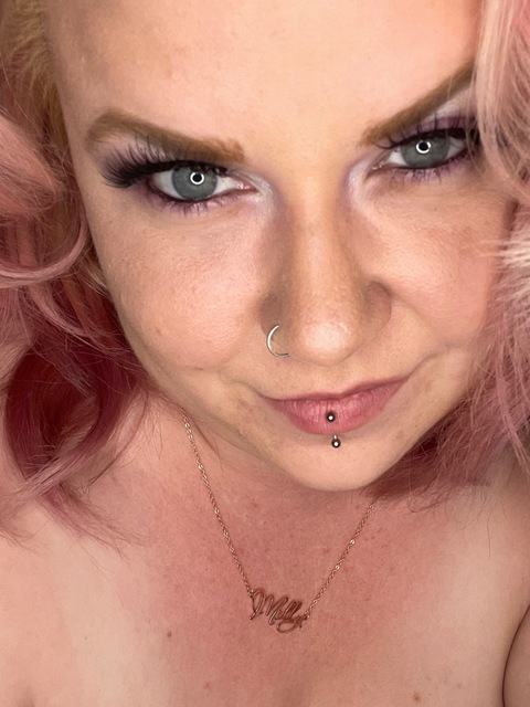 upalebeauty92 header picture leakfans.com