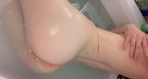 ur.fav.whitegirl header picture leakfans.com