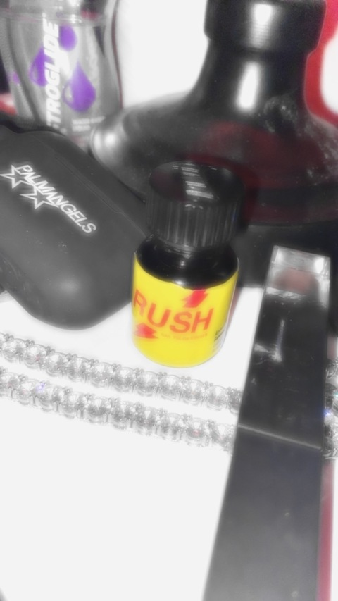 urboymanuelz header picture leakfans.com