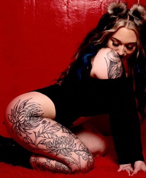 venusxx8 header picture leakfans.com