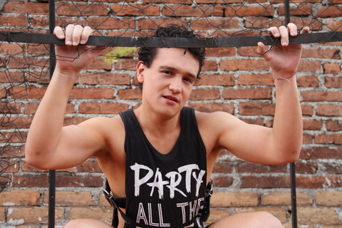 victor_twink header picture leakfans.com