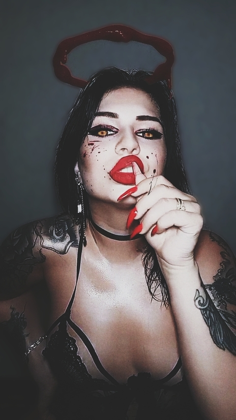 vikibush header picture leakfans.com