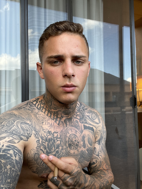 vinneyyyyyy header picture leakfans.com