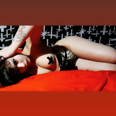 viquiichoxxx header picture leakfans.com