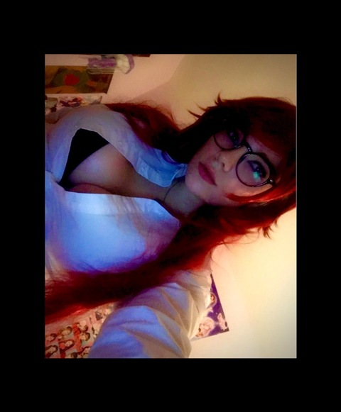 viveee header picture leakfans.com