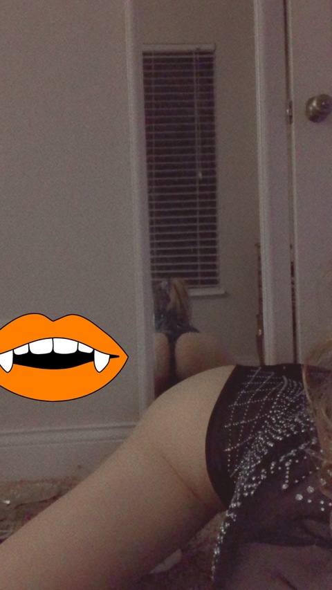 vivianluxxx header picture leakfans.com