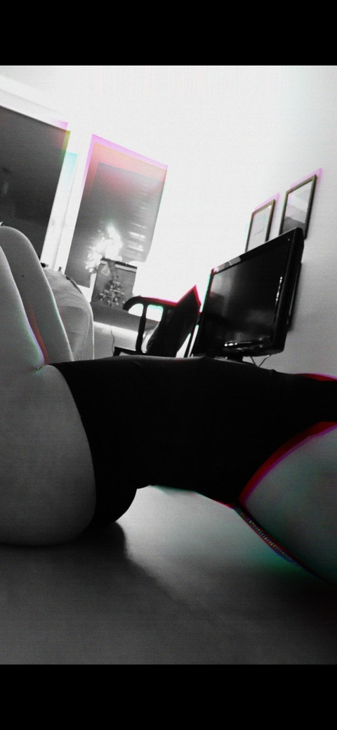 vivianne08 header picture leakfans.com