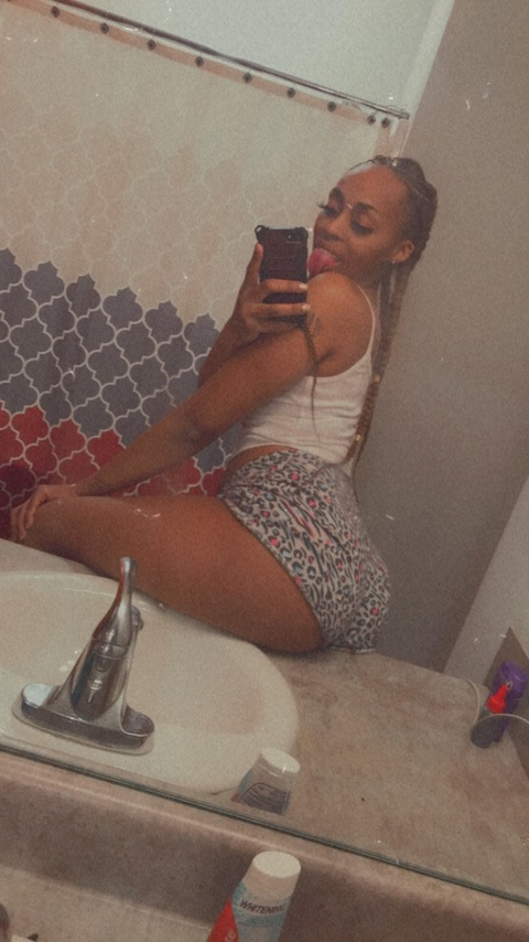 walerealslim23 header picture leakfans.com