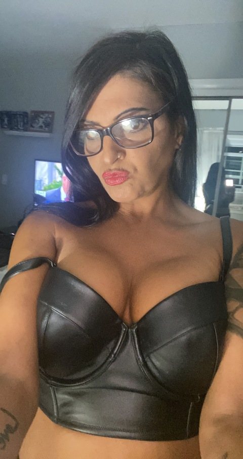 wannaridewmecutie header picture leakfans.com