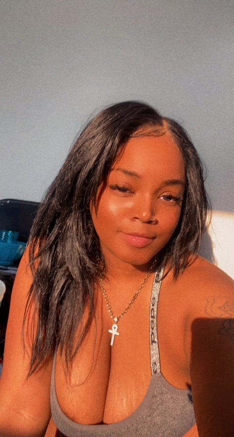 watchwtfeyedo header picture leakfans.com