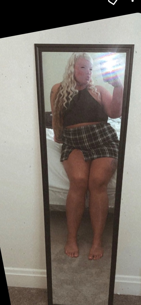 whitexaura header picture leakfans.com