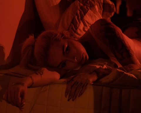 wiktoriarobert header picture leakfans.com