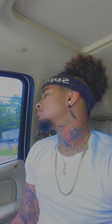 xhunterboyy header picture leakfans.com