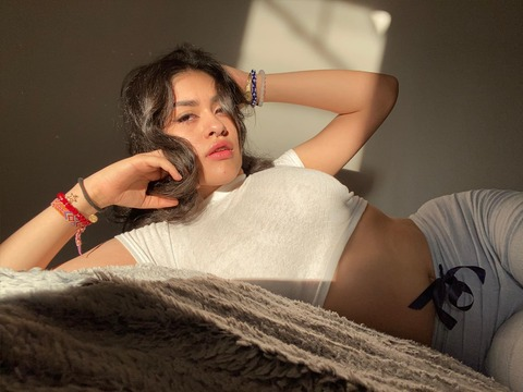 xiror header picture leakfans.com