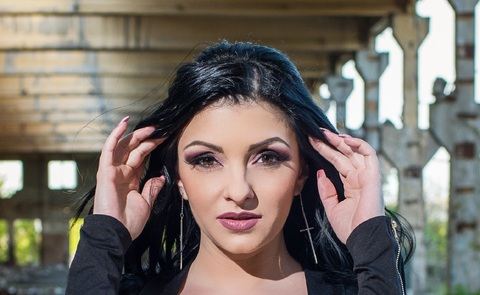 xkimoraxx header picture leakfans.com