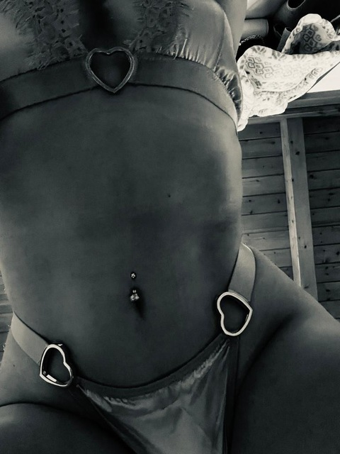 xxsweetyxx header picture leakfans.com