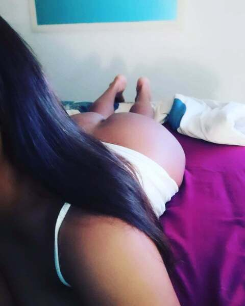 yaremibcn header picture leakfans.com