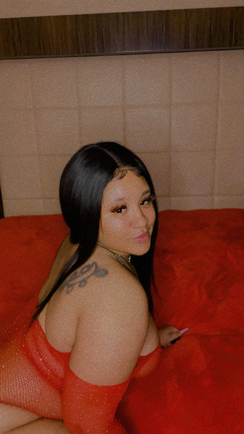 yellabody header picture leakfans.com