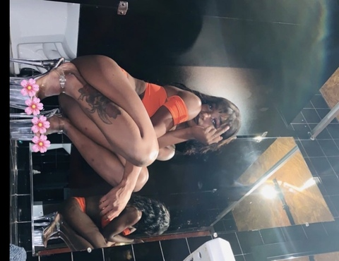 yoruichixxx header picture leakfans.com