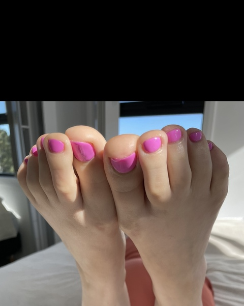 Header of yourstrulymsfeet