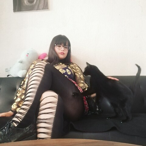 yueluna3222 header picture leakfans.com