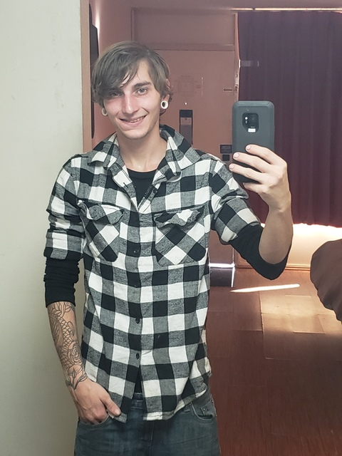 zachary69696 header picture leakfans.com