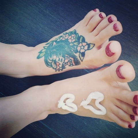 ziwytattooedfeet header picture leakfans.com