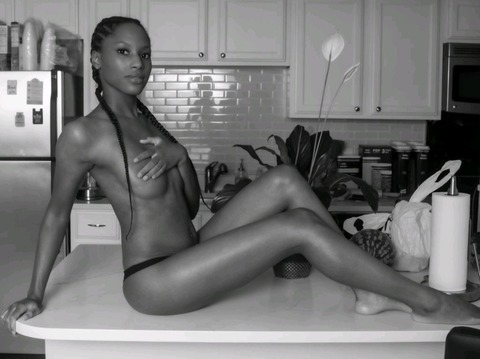 zoe_modelz header picture leakfans.com