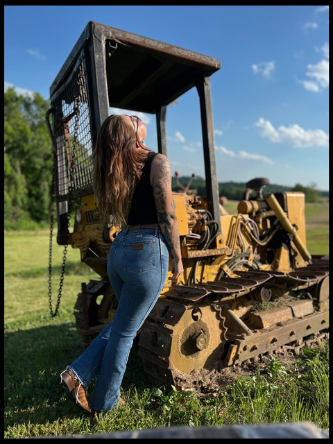 zp525 header picture leakfans.com